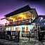 D' Angels Inn, Port Barton