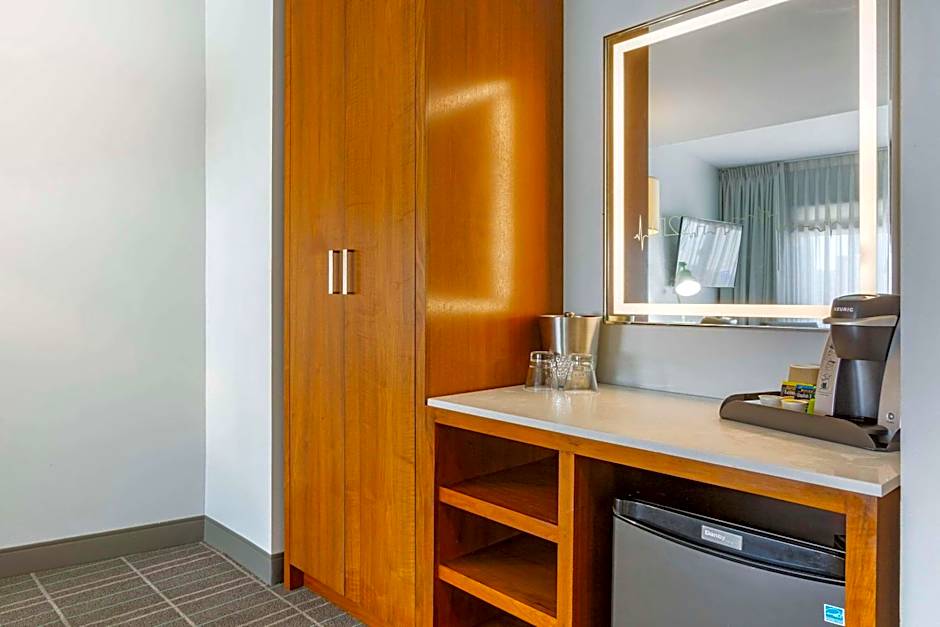 Cambria Hotel LAX