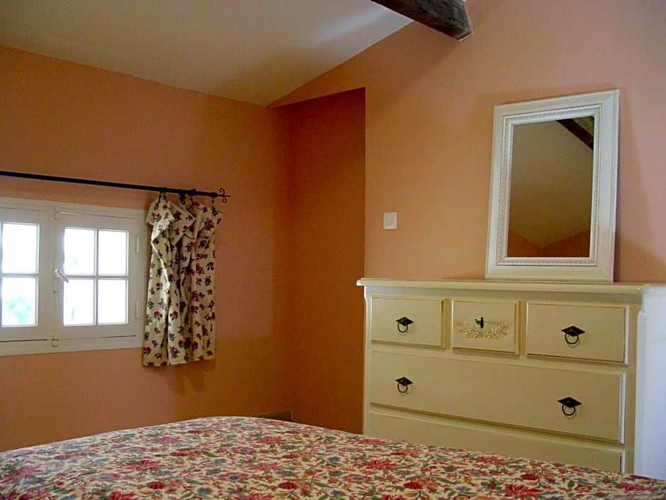 Family Apartment, 2-6 People, In Provenve