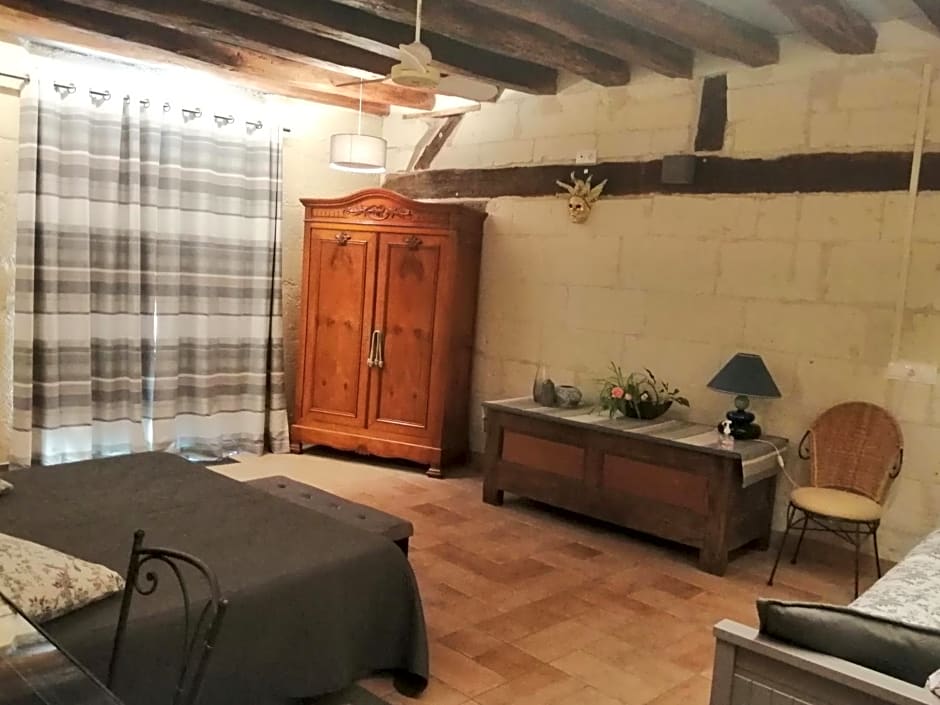 Le clos des augers, chambres d'hôtes et roulotte