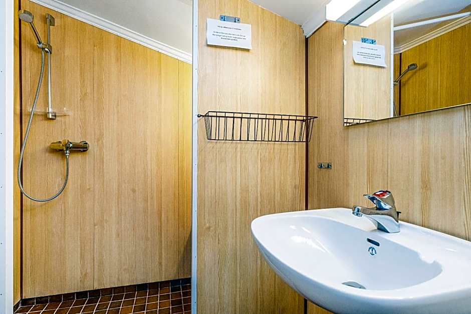 Kongsvold Fjeldstue by Frich`s