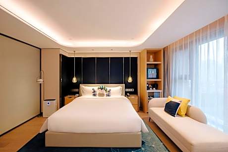 Standard King Room - High Floor