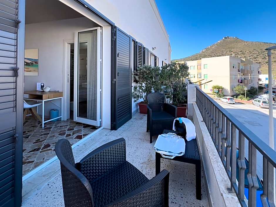 Ponente & Maestro Rooms