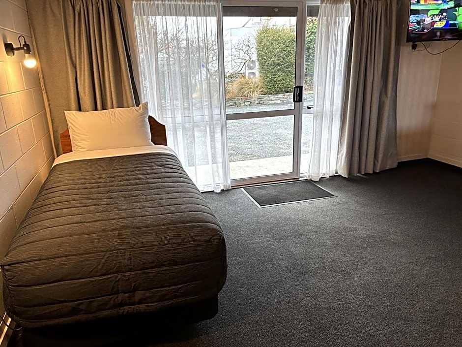 Charlies Motor Lodge