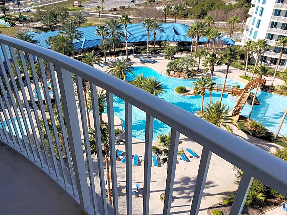 1815 A Slice of Heaven Destin - Pool & Ocean View