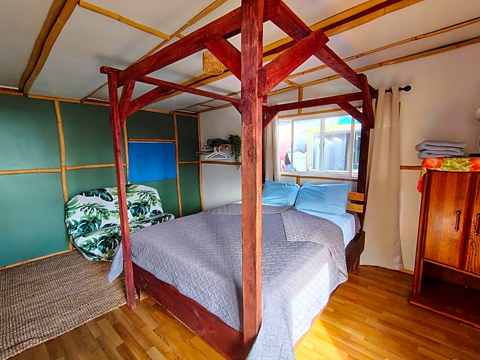 Open Gate Hostel Hawaii