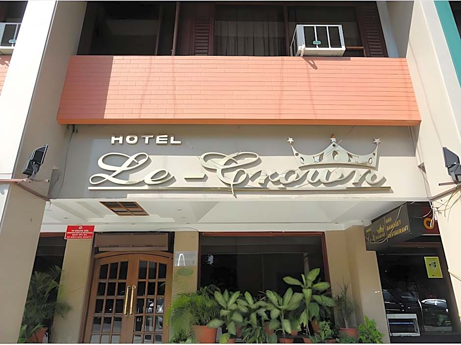 Hotel Le-Crown