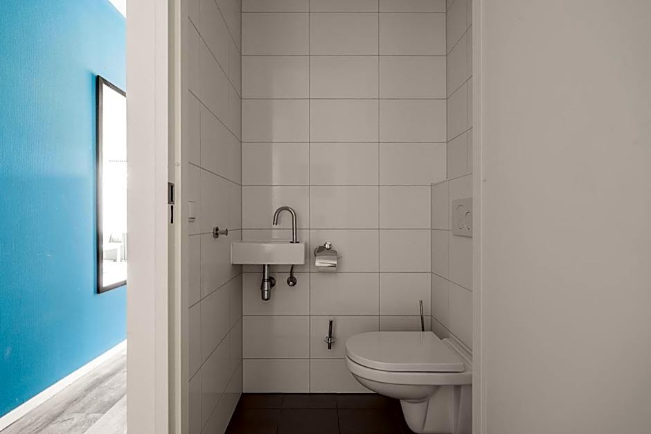 YAYS Amsterdam Prince Island by Numa