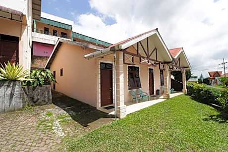Villa Keluarga Bre Batunanggar