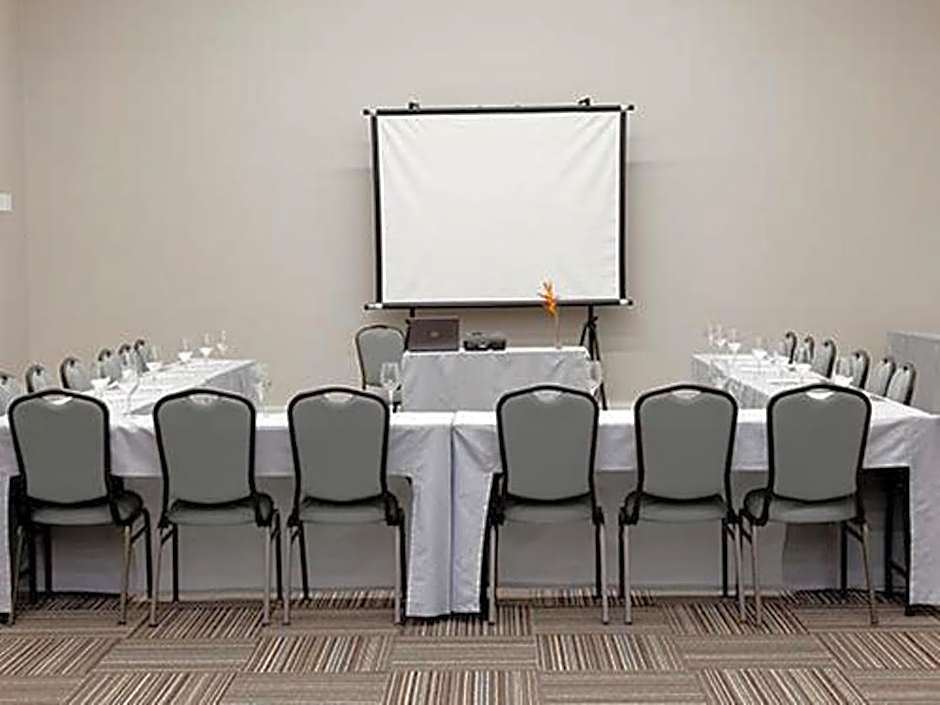 Golden Tulip Sao Jose Dos Campos