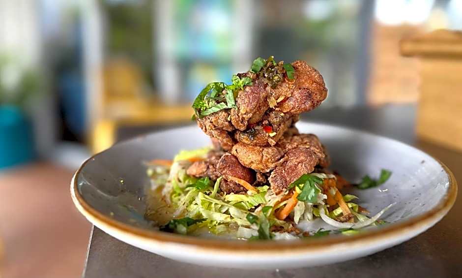 Trailways Hotel Nelson