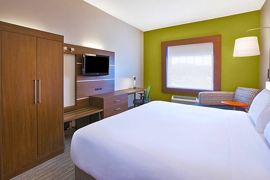 Holiday Inn Express Hotel & Suites Manchester Conference Center By IHG