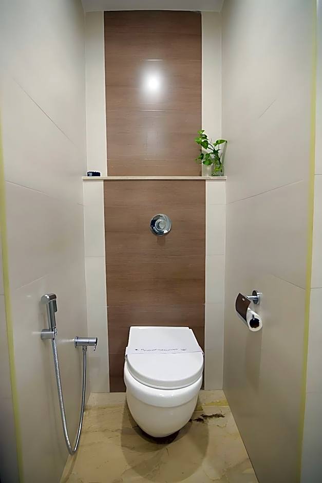 Daspalla Executive Court