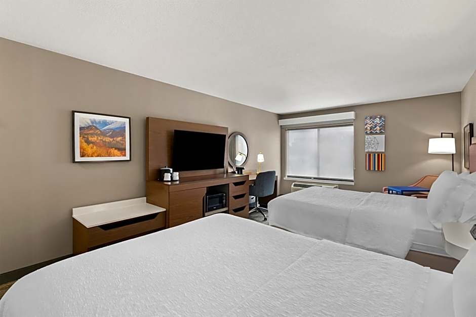 Photo 1 of 7 of 2 Queen Beds