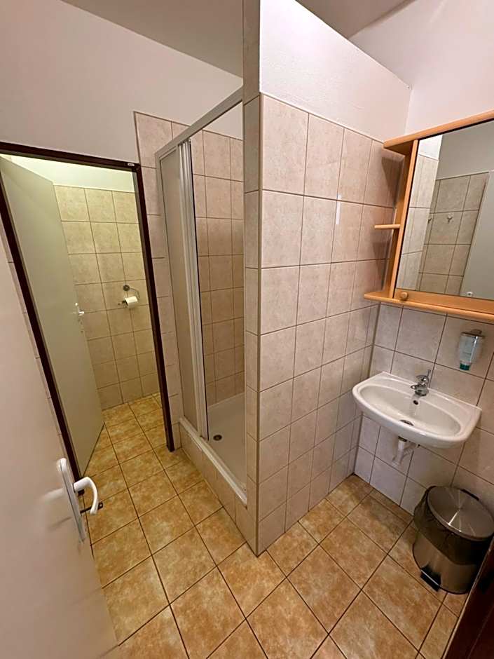 D8 APARTMÁNY