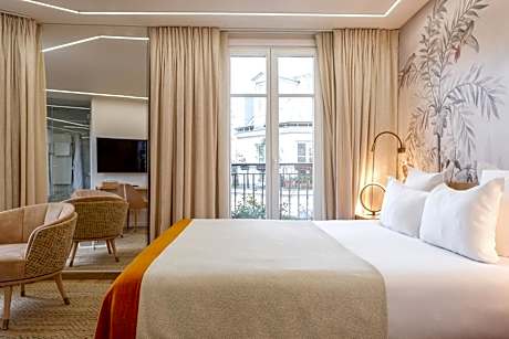 Signature Terrace Room