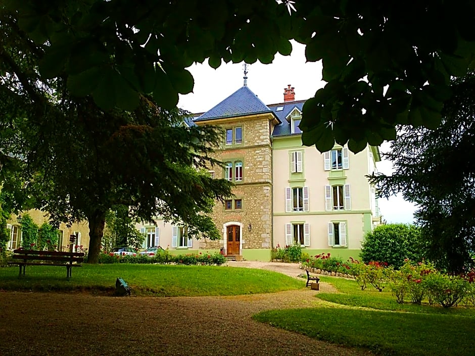 Château des Comtes de Challes