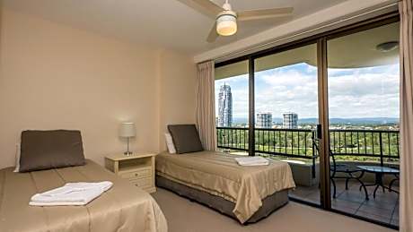 GC 500 Track View Apartment, Standard