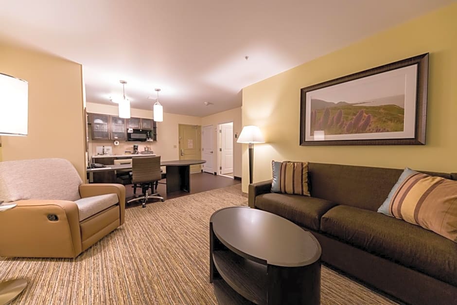 Candlewood Suites - Fairbanks, an IHG Hotel