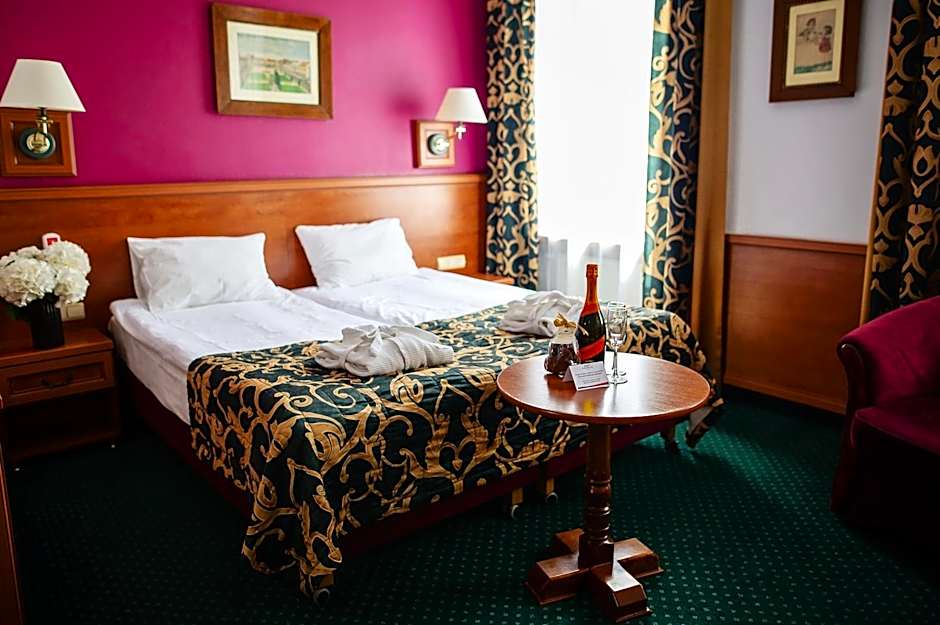 Pietrak Hotel