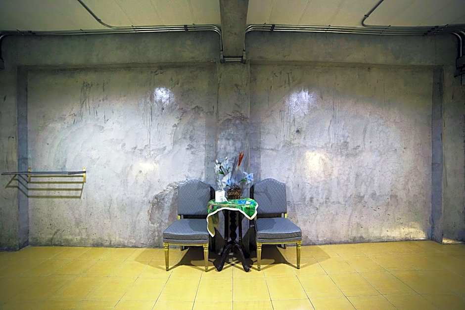 OYO 560 Chang Hostel Suvarnabhumi