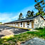 Great Lakes Inn & Suites
