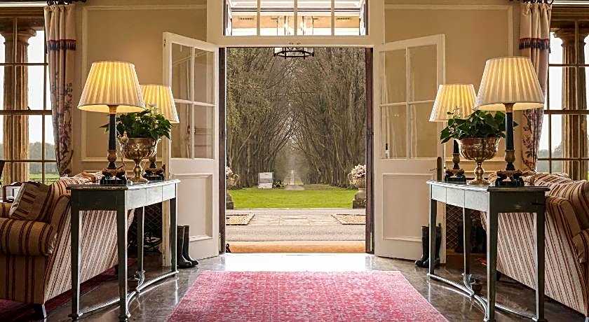 Lucknam Park, Emblems Collection