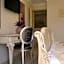 Parthenon Art Hotel
