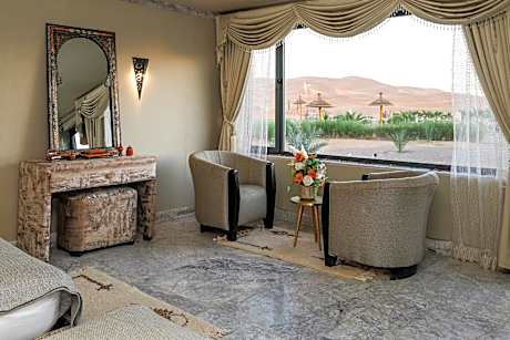 Suite with Hot Tub