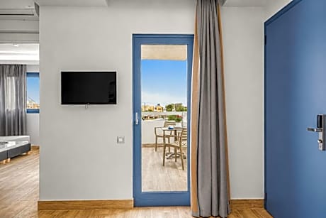 Apartment (4 Adults)