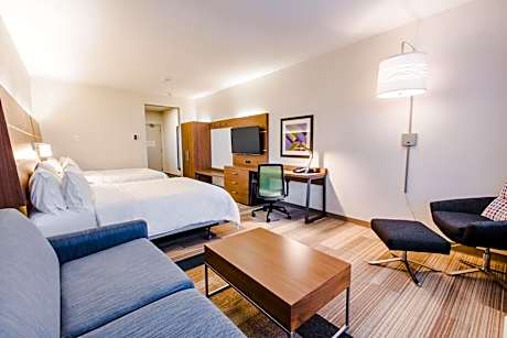 Suite - Disability Access Roll in Shower/Non-Smoking