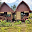 Lia Jaya Bungalows