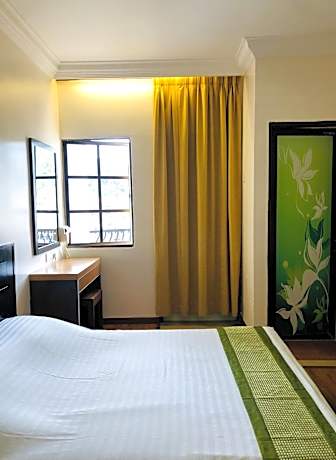 Hotel Chua Gin
