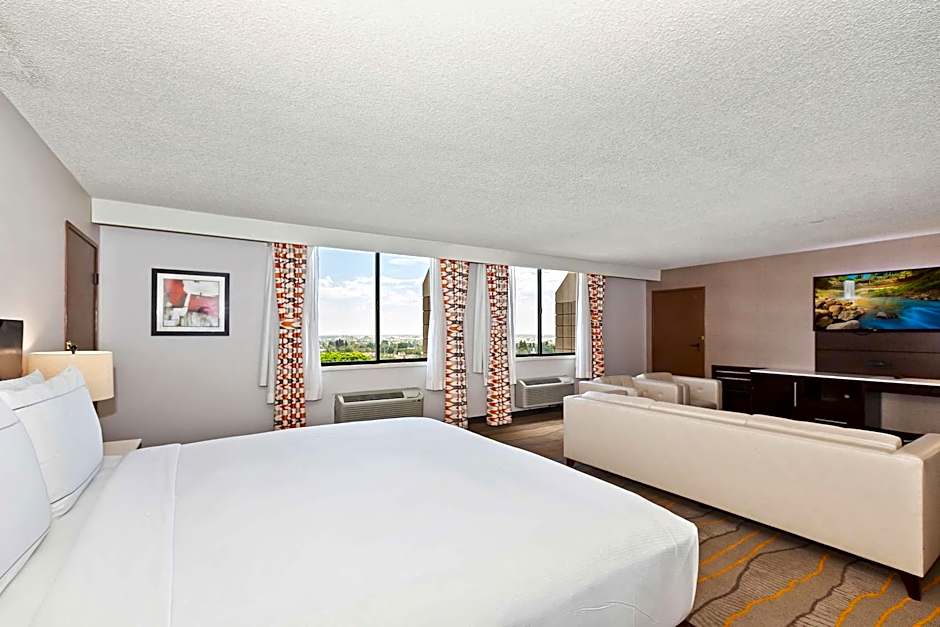 DoubleTree by Hilton Whittier Los Angeles