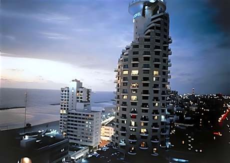 Sea Tower Hotel By Isrotel Design