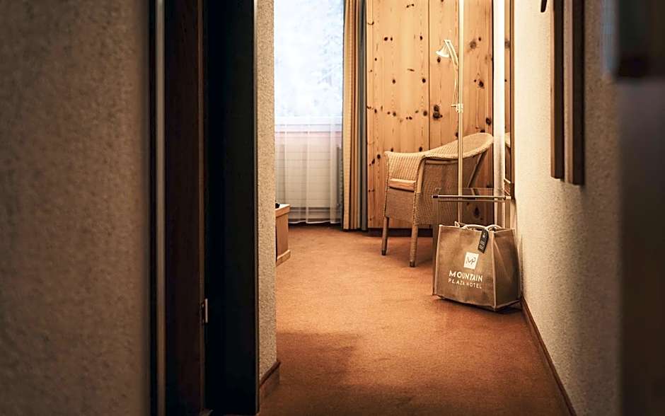 Mountain Plaza Hotel