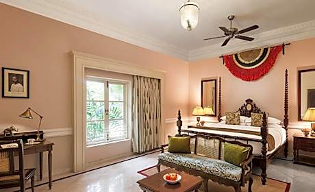 Deluxe Room with with 15% discount on Food and Beverage (Excluding in room dining)