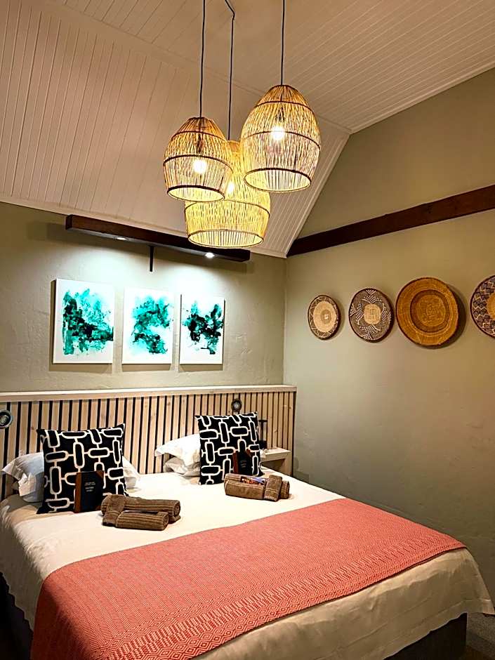 Hog Hollow Country Lodge