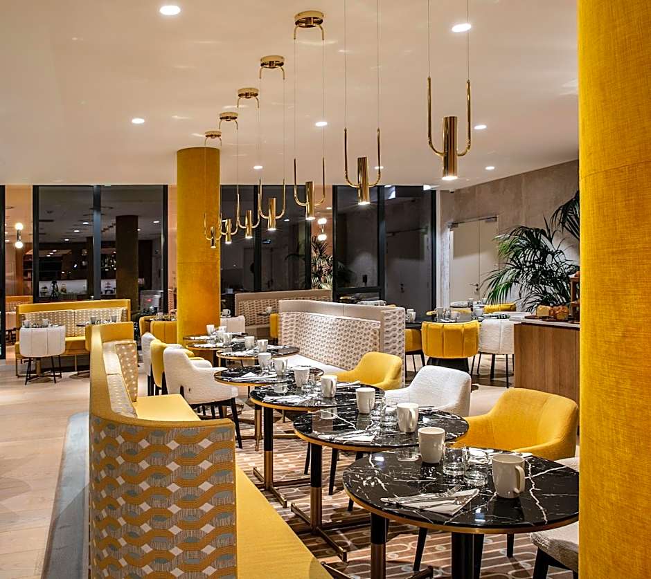 Hôtel Kyriad Prestige Paris Asnieres