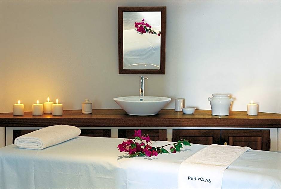 Perivolas Hotel