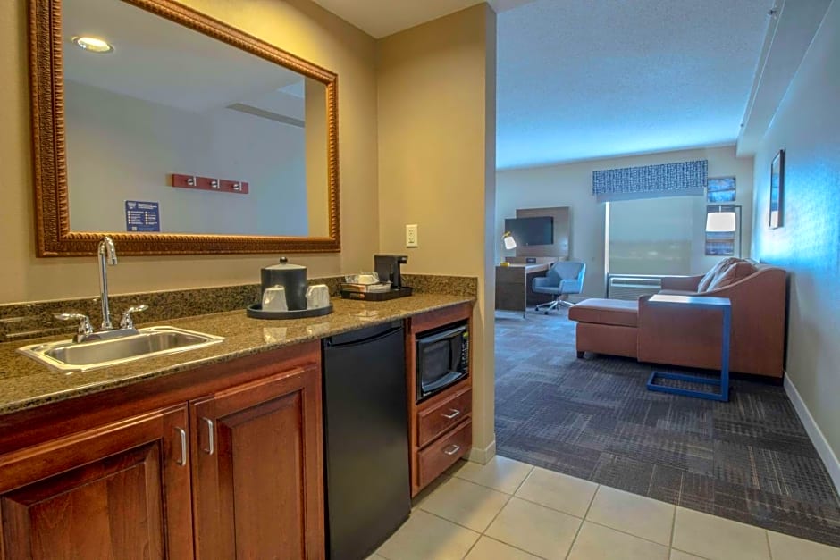 Hampton Inn By Hilton And Suites Chesapeake-Battlefield Blvd