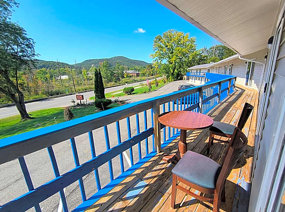 Econo Lodge Lee - Great Barrington