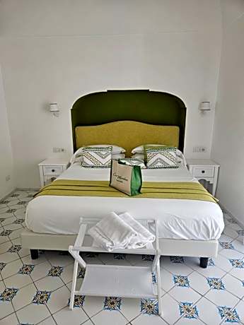 Superior Double or Twin Room with Terrace