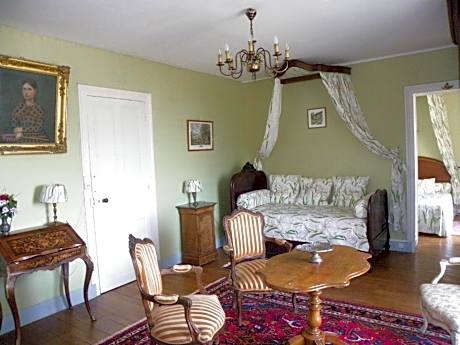 Suite Junior-Louis XV-Prestige-Salle de bain et douche-Vue sur la rivière