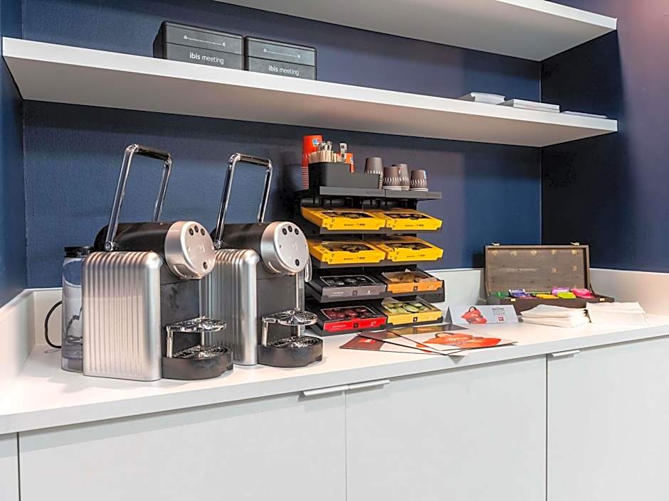 ibis Lyon Est Bron