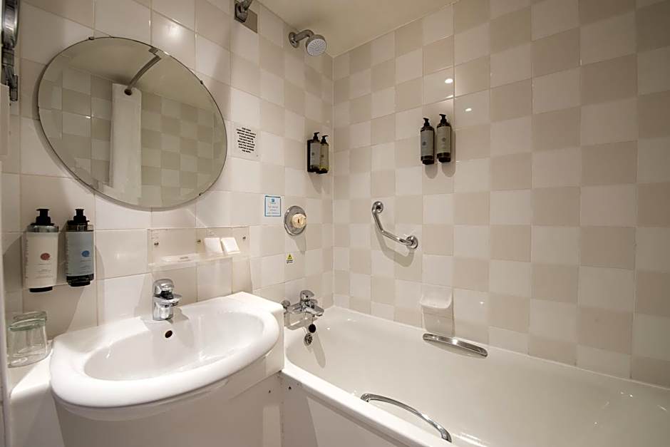 Holiday Inn Glasgow Airport By IHG