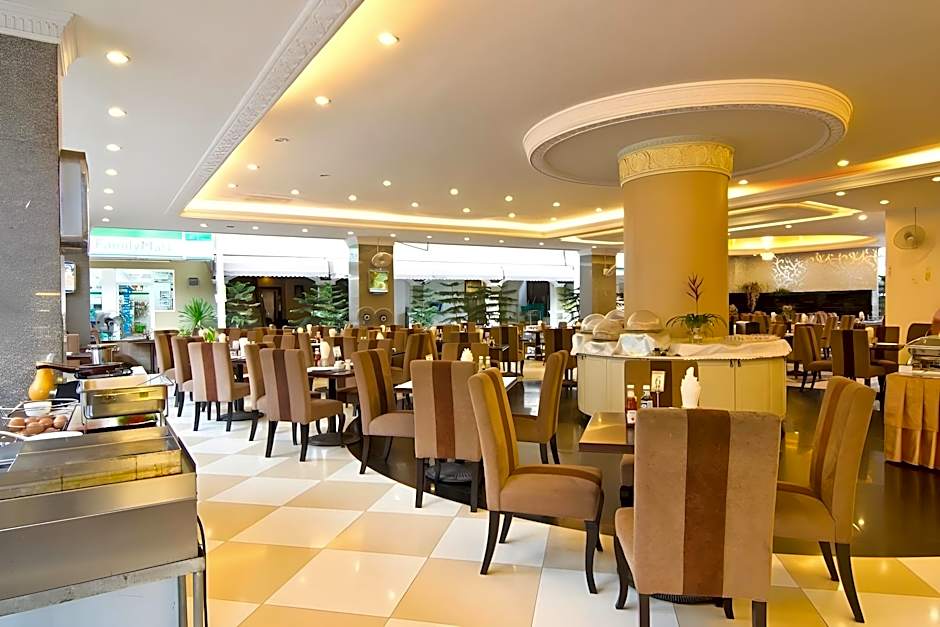 Lk Royal Suite Hotel