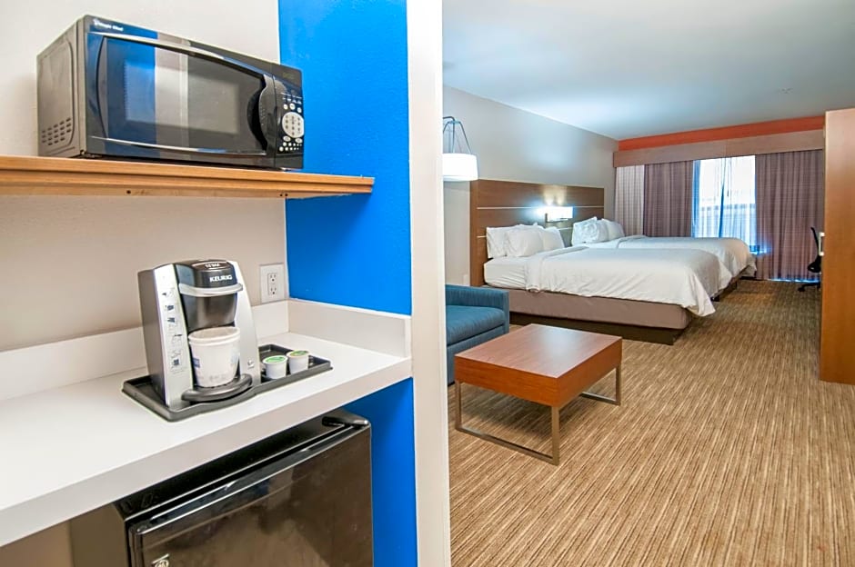 Holiday Inn Express Hotel & Suites Biloxi- Ocean Springs