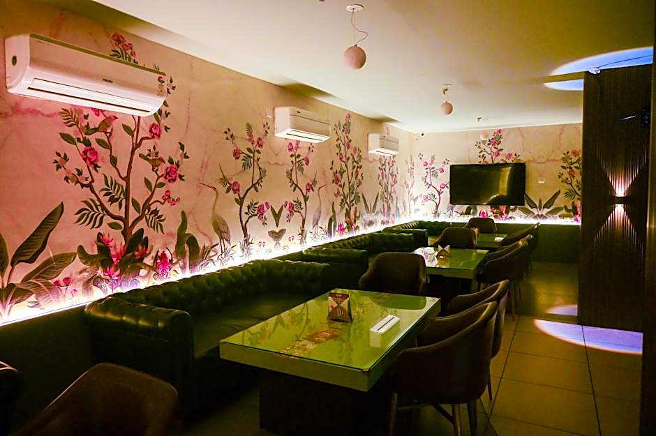 Hotel Radhika Regency