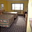 Sky Lodge Inn & Suites - Delavan